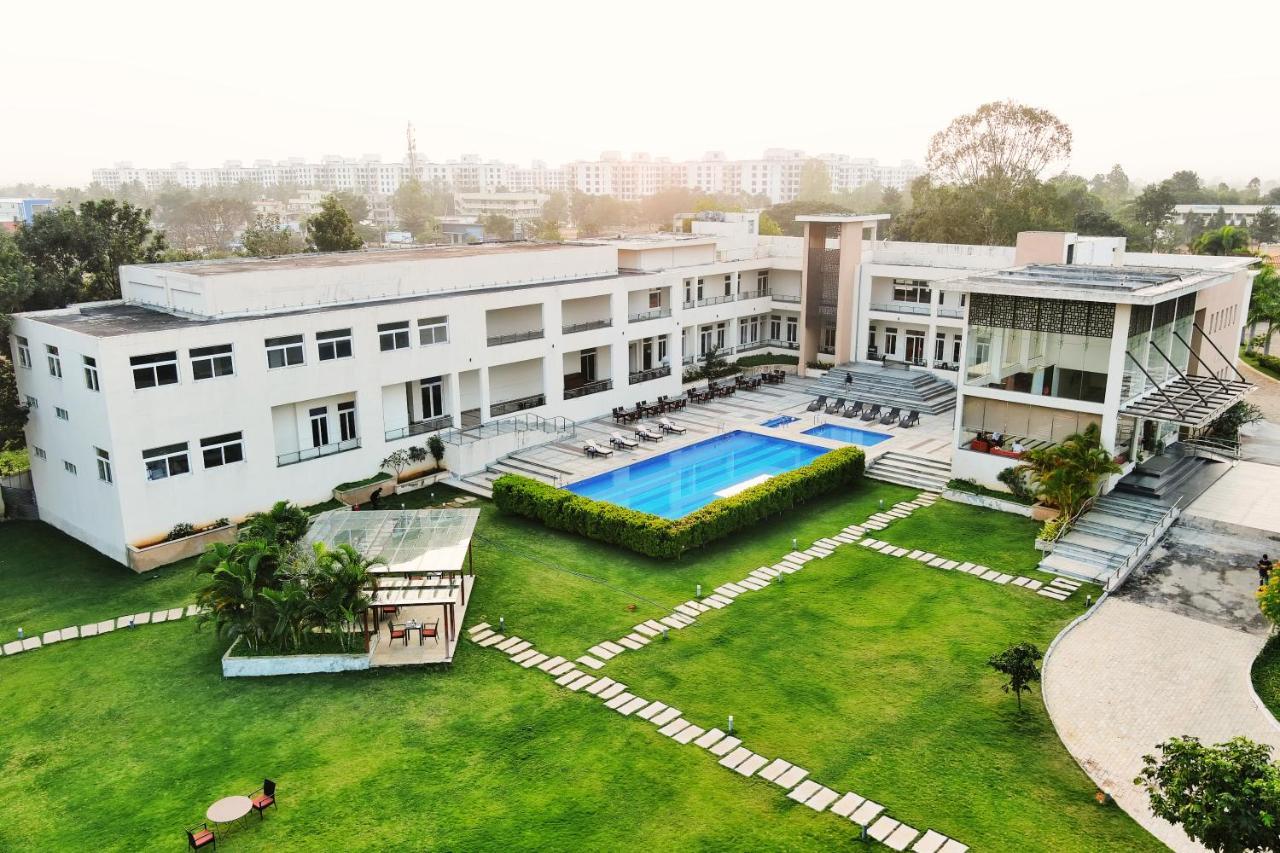 Spree Resort At Century Wintersun Dod Ballāpur Buitenkant foto