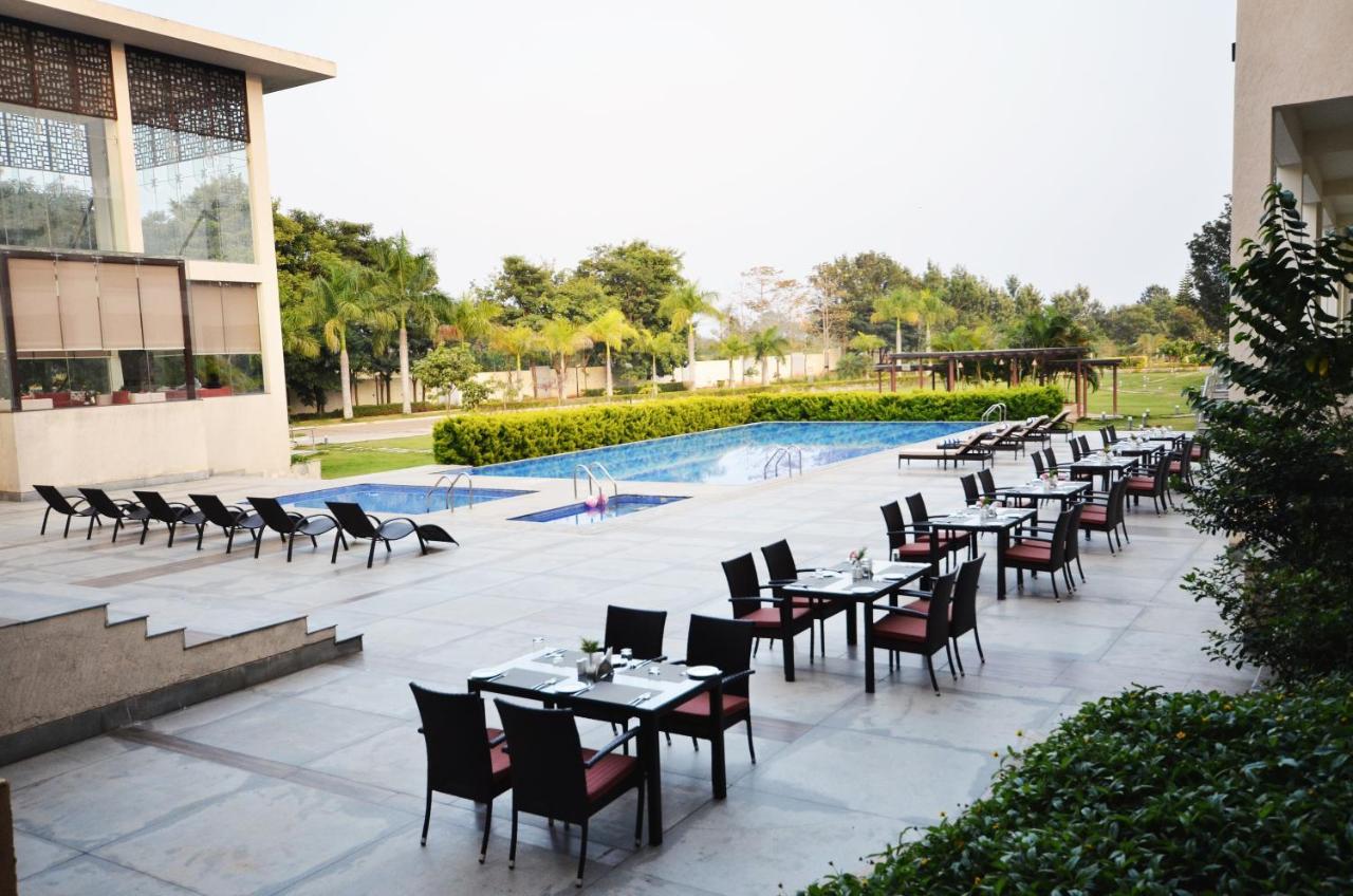 Spree Resort At Century Wintersun Dod Ballāpur Buitenkant foto