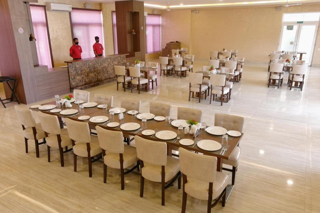 Spree Resort At Century Wintersun Dod Ballāpur Buitenkant foto